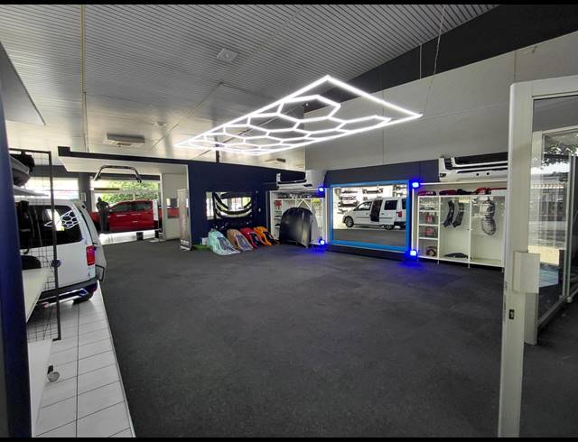 5,599M² OFFICE TO LET IN RANDJESPARK